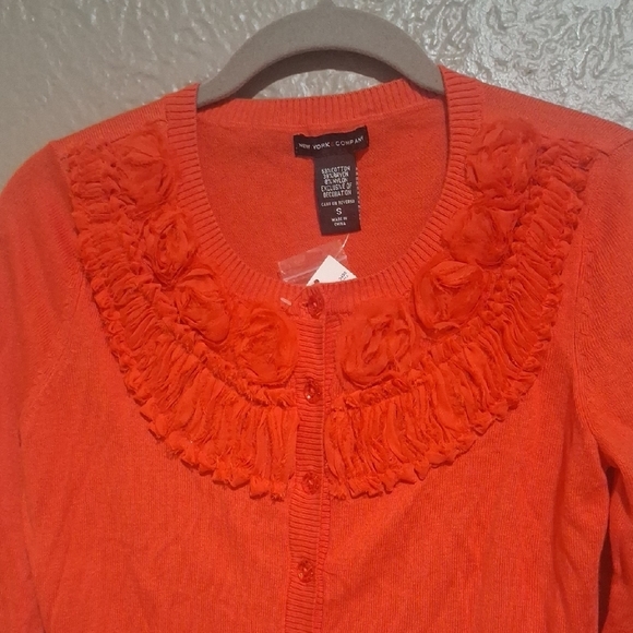 NEW.New York & Company Women's Orange Ruffled Cardigan Size S - Picture 4 of 9